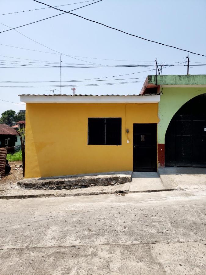 Judys Home - Bed And Breakfast Retalhuleu Exterior foto